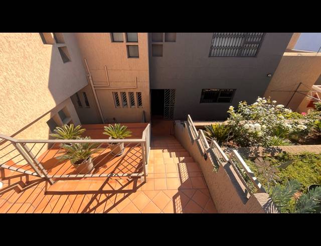 4 BEDROOM HOUSE FOR SALE IN BASSONIA